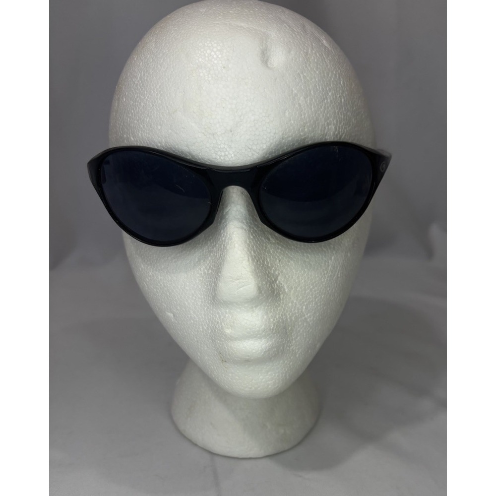 Vintage Gargoyle Black Sunglasses - Rubber Nose Piece